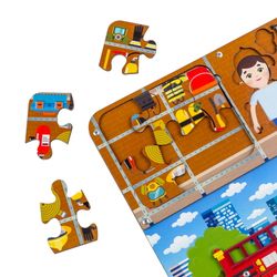 Woodlandtoys / Fire Service Busyboard