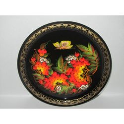 Сувениры из Н.Тагила / Souvenirs from N. Tagil / Tray "Round. Rowan with a moth No. 1", 17cm