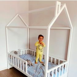 Dreams Store / Skandi single-tier lodge bed beech