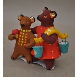 Дымковская глиняная игрушка / Figur "Bärin mit Teddybär mit Pilz"