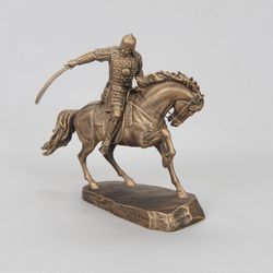 Vernissage of History / Statuette Tatar warrior on horseback, large