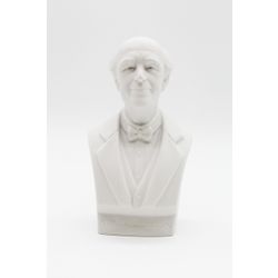 Дулёвский фарфор / The sculpture "Bust of KS Stanislavsky", the author of the painting: Belus T.K.
