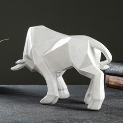 Хорошие сувениры / Orthogonal bull figure