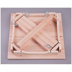Quardratic children's table made of solid beech wood