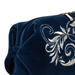 Торжокские золотошвеи / Velvet cosmetic bag with a zipper with embroidery "Leaf fall"
