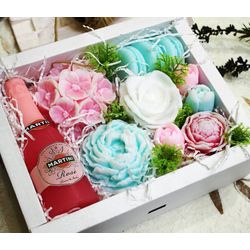 Milotto / Large set "Bouquet of soap with pink Martini"