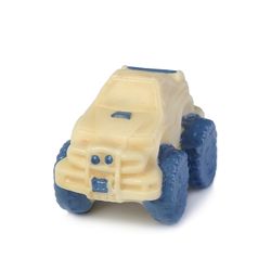 Sculpture of white chocolate "Jeep"