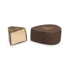 Chocolate souffle glace "New minute"