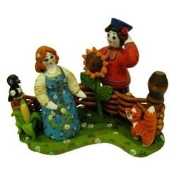 Ковровская глиняная игрушка / Figurine "Genre compositions. A couple by the wattle fence", winter-summer