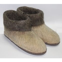 Slippers high from natural sheep wool