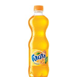 FANTA / Kohlensäurehaltiges Getränk Fanta, Plastikflasche 0,5 l