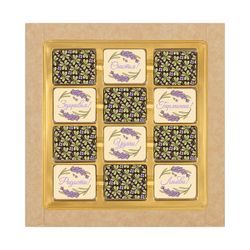 Set of chocolate "Wishes" in white and black