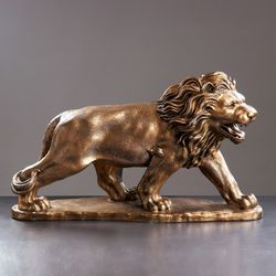 Хорошие сувениры / Figura "Leão ambulante, grande"