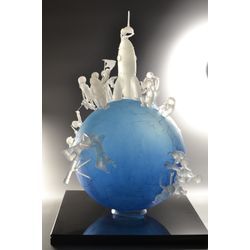 Sculpture glass "We can not live without space"