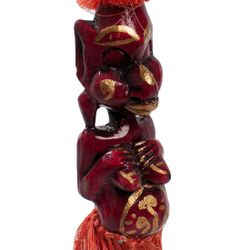 Decor and Gift / Bức tượng gỗ "thấy một sự trưởng thành" đỏ 20 cm