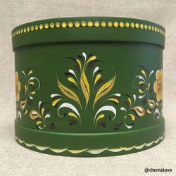 Усадьба Чернаково / Large green painted box with lid