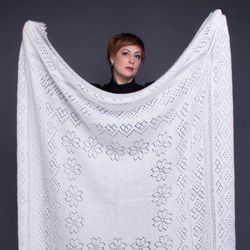 Оренбургский Пуховый Платок / Shawl "Keeping Traditions"