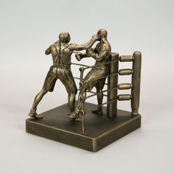 Vernissage of History / Ring composition
