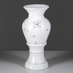 Керамика ручной работы / Table vase "Verona"