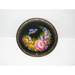 Сувениры из Н.Тагила / Souvenirs from N. Tagil / Tray "Round. Roses with a moth", 17cm