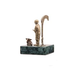 Золотая антилопа / Figurine "Kisa Vorobyaninov under the arch" on a stand