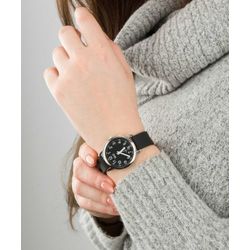 Q&Q / Japanische Freizeitarmbanduhr QC15J325Y