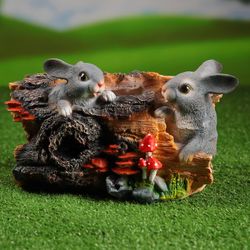 Хорошие сувениры / Shaped pots "Stump with hares"