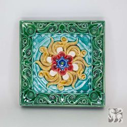 Ярославская майолика / Tile "Lotus", green
