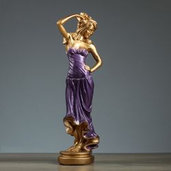 Хорошие сувениры / Figure "Girl with a rose"