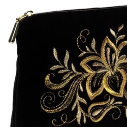 Торжокские золотошвеи / Velvet cosmetic bag "Tenderness"