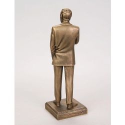 Vernissage of History / Statuette Charles Aznavour