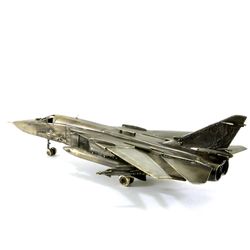 Золотая антилопа / The model of the bomber SU-24 1:72