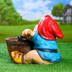 Хорошие сувениры / Figured planter "Gnome with a shovel" 32x27x24 cm