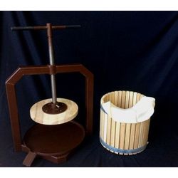 Universal press, 12 liters