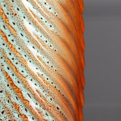 Керамика ручной работы / Table vase "Feather"