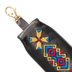 Торжокские золотошвеи / Leather key holder "Geometry"