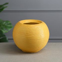 Керамика ручной работы / Table vase "Ball No. 4"