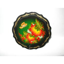 Сувениры из Н.Тагила / 来自 N. Tagil 的纪念品 / Tray "Baroque. Rowan round dance with a moth", 19 cm