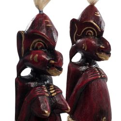 Decor and Gift / Wooden figurine "Asmat red" 33 cm