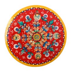 Беломорские узоры / Board kitchen wooden round "Shenkurskiy painted on a red background"
