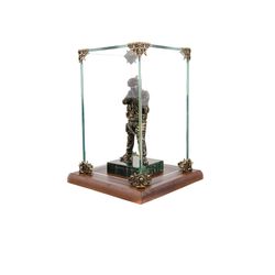 Золотая антилопа / Figurine "Special Forces on a Stone" in a glass box
