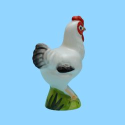 Figurine porcelain "Chicken white"