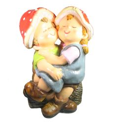 Ремеко / Decorative figure "Gnomes-mushrooms hugging" L27.5W21H37