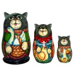 Мастерская подарков / Gift workshop / Matryoshka Cat with a goose, 13 cm.