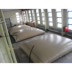 Elastic (soft) tanks for storage and transportation of fuels and lubricants
