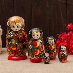 Сималенд / Matryoshka 5 dolls "Nadia"