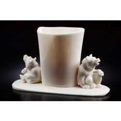Тобольская фабрика художественных косторезных изделий / Tobolsk factory of art bone-carving products / Vase "Bears"