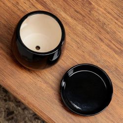 Керамика ручной работы / Flower pot "Sleeping" 1.2 l