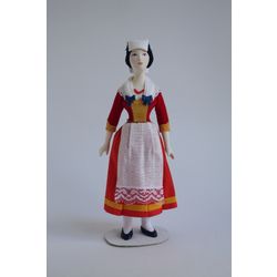 Потешный промысел / Souvenir doll "Women's costume. Italy, 19-20 centuries"