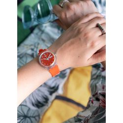 Reloj Swatch / suizo Essentials GE722